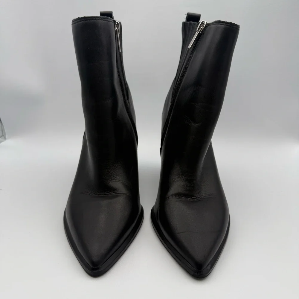 MARC FISHER Mariel Black Point Toe Leather Ankle Boots Size 6 Western Festival